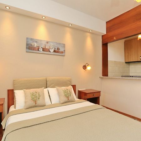 Hotel Apartment Kastoria Hanioti Eksteriør bilde